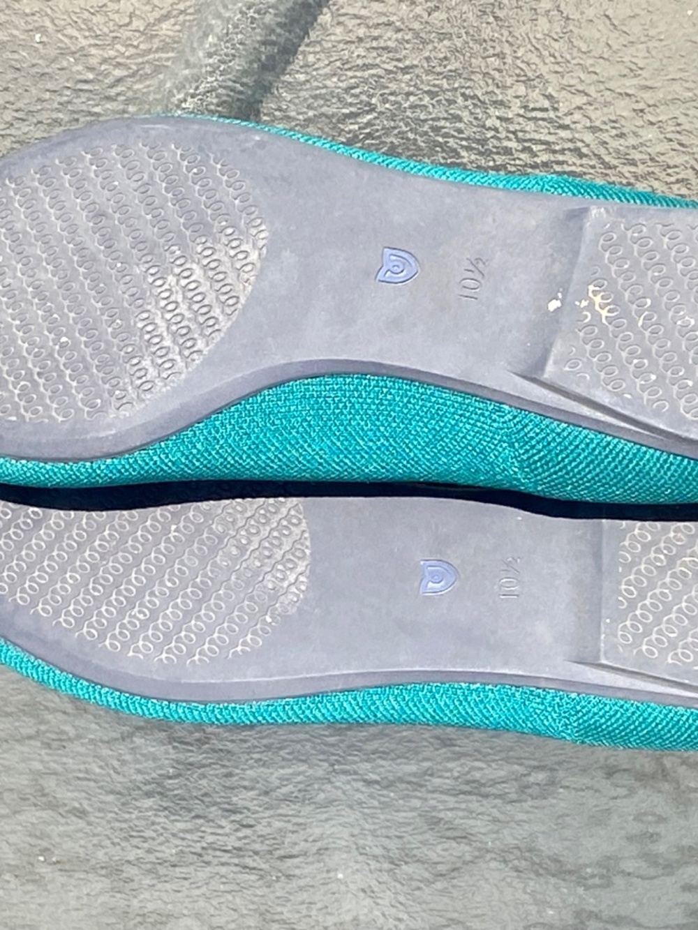 Retired the Wickedly Dark Emerald Rothys The Point 10.5 Woman’s flats - Picture 4 of 6